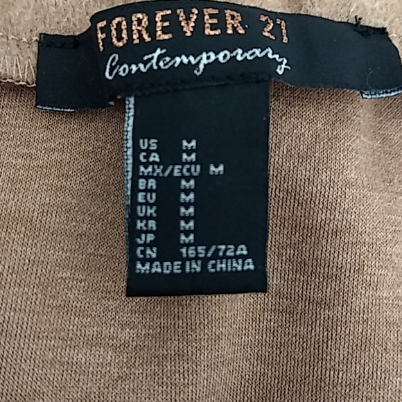 Forever 21 Contemporary Skirt - Picture 2 of 3